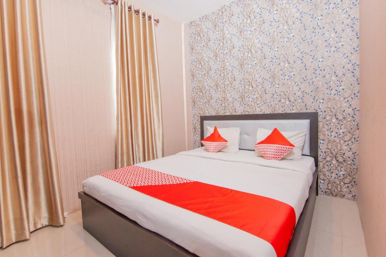 Oyo 2310 Residence 68 Pematangsiantar Esterno foto